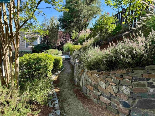 Building Photo - 5179 Keller Ridge Dr
