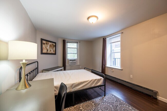 Building Photo - 46 Wayne St