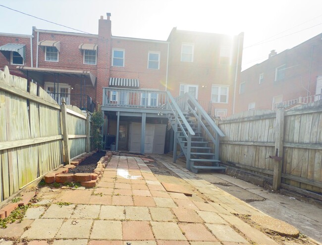 Building Photo - Two-Bedroom home in Baltimore