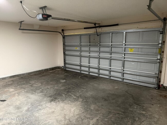 Building Photo - 1143 Summer Springs Drive