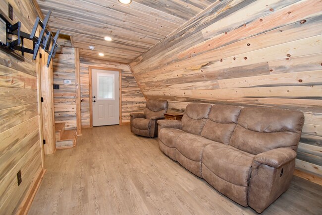 Building Photo - 1 Bedroom House in Ruston With Lots of Upd...