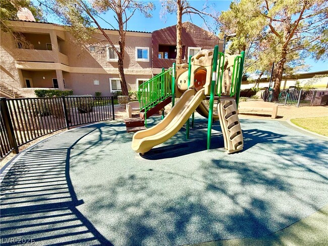 Building Photo - 5250 S Rainbow Blvd