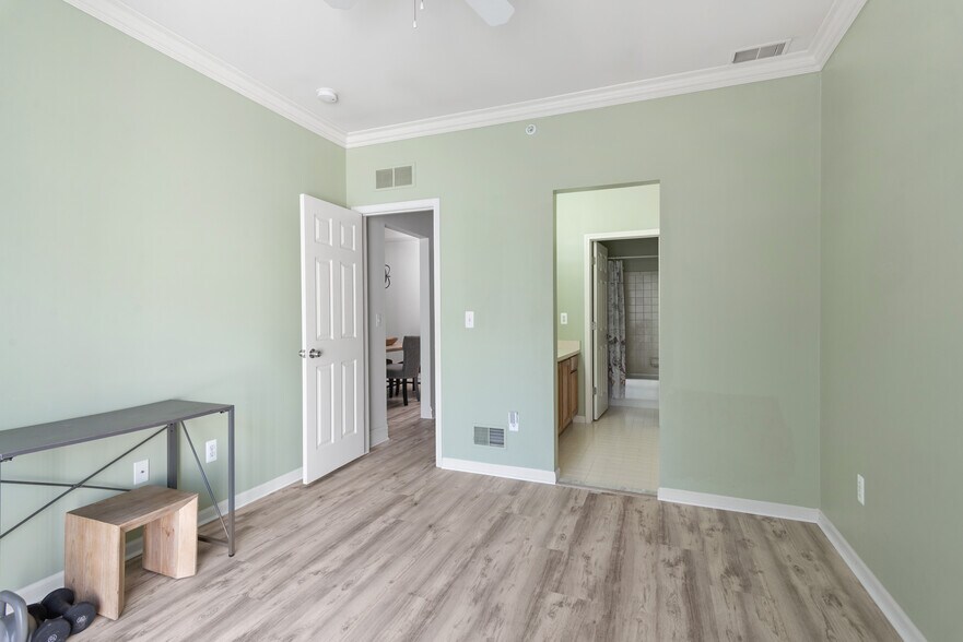 Building Photo - 25820 Maritime Cir N