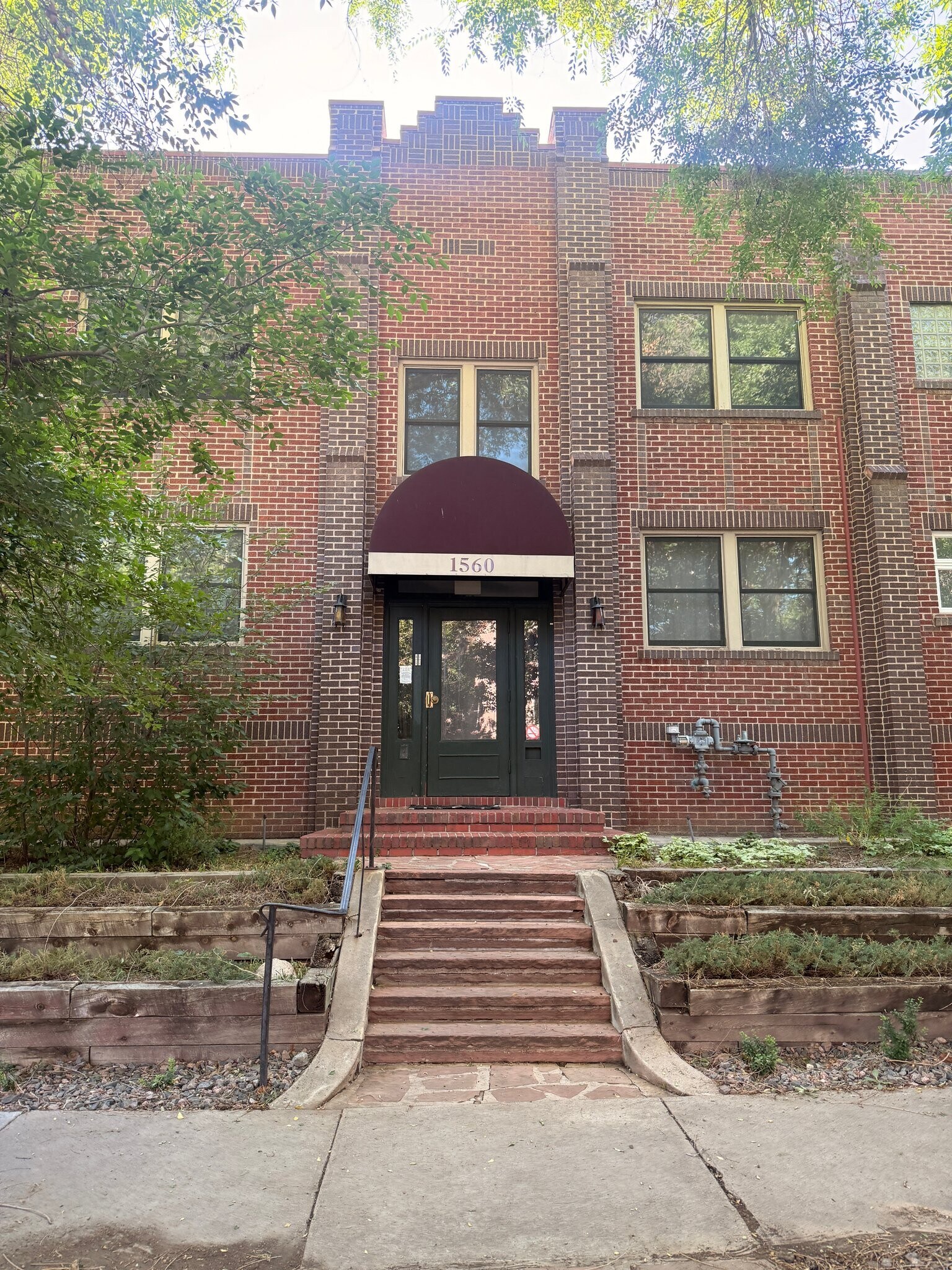 Building Photo - 1560 High St