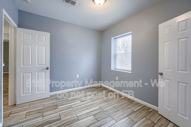 Building Photo - 6901 Jackson Ave