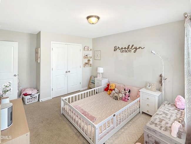 Building Photo - 779 Creekway Dr