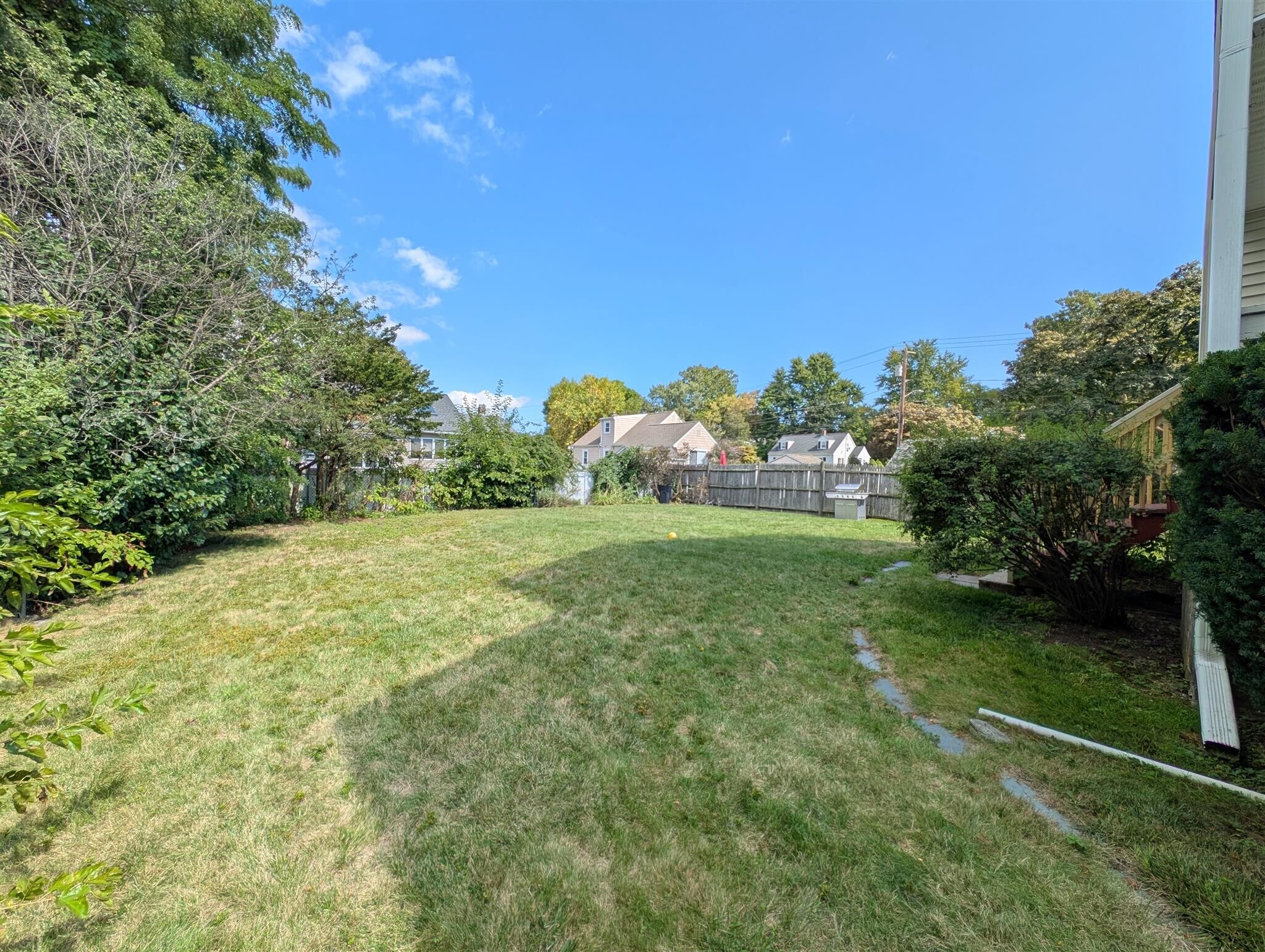 Building Photo - 5 Patrick St