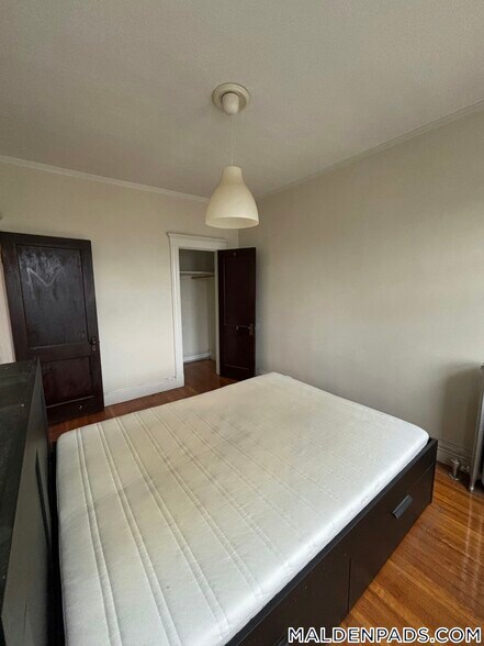 Primary Photo - 17-19 Washington St.