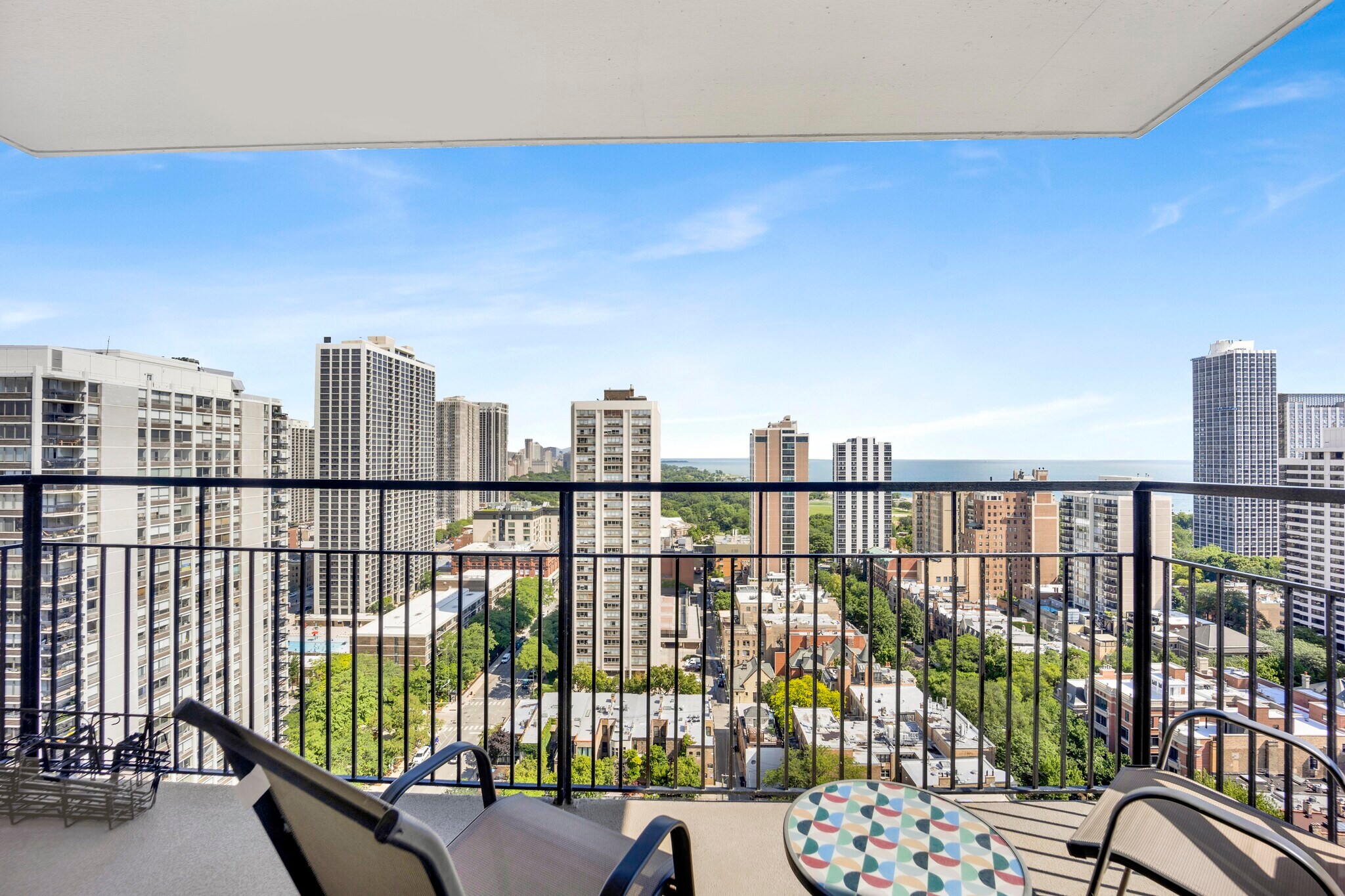 Balcony of the unit - 88 W Schiller St