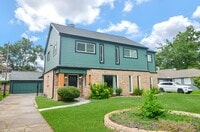 Building Photo - 4315 Fernwood Dr