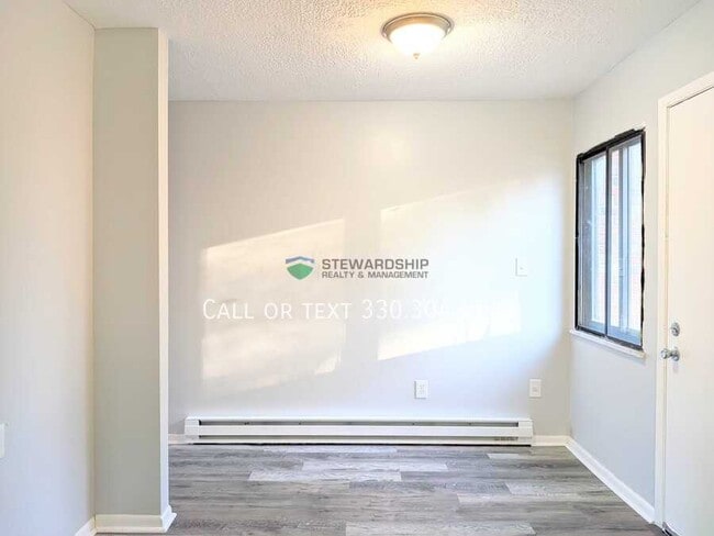 Building Photo - 311 Engadine Ct