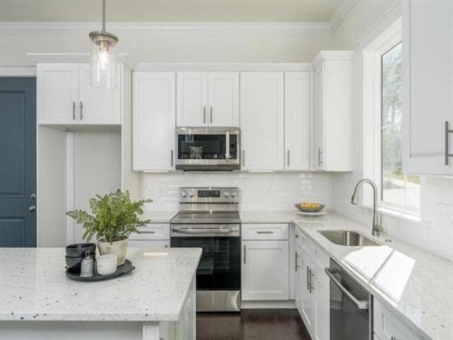 Building Photo - 419 Glenview Dr