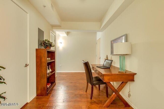 Building Photo - 7161 E Rancho Vista Dr