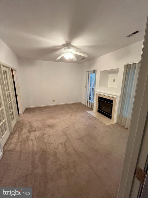 Building Photo - 11002 Jaguar Ct