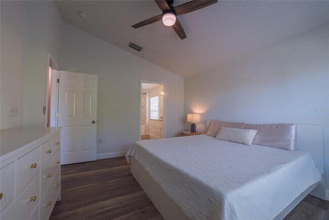 Building Photo - 27801 Pleasure Ride Loop