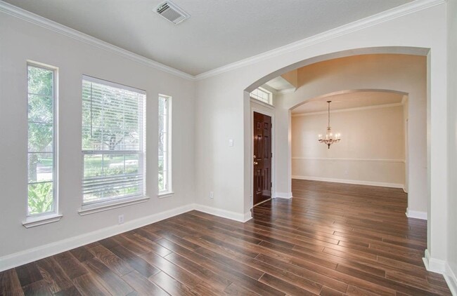 Building Photo - 2210 Waters Edge Ln