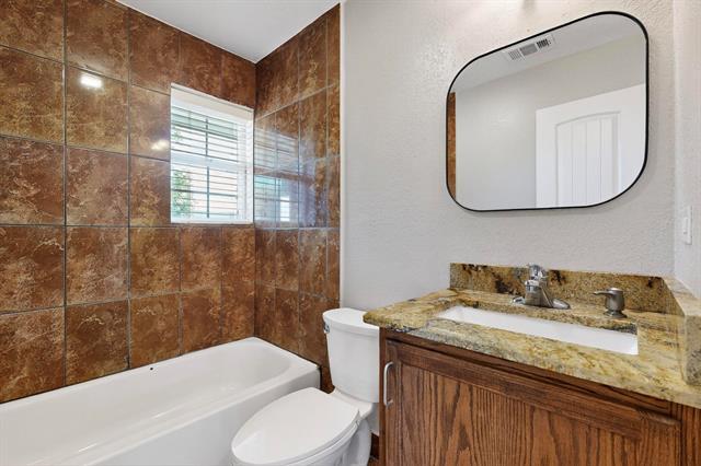 Building Photo - 4429 Oleander Trail