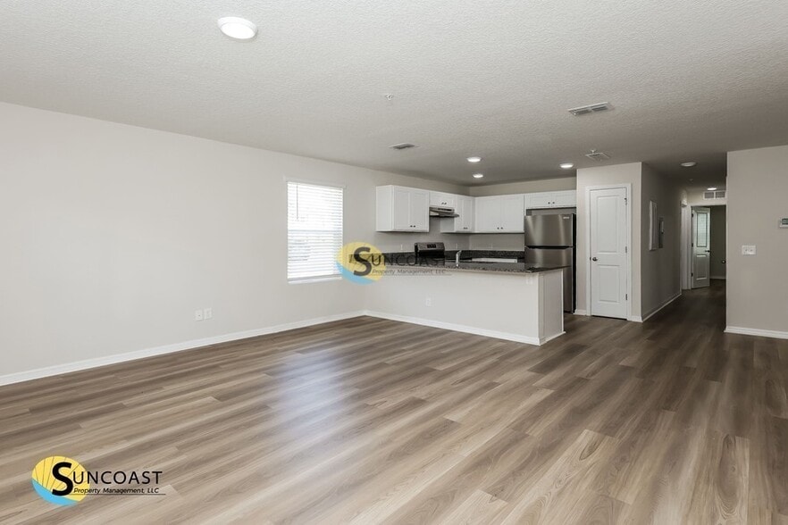 Building Photo - 11479 Oakfield Ct