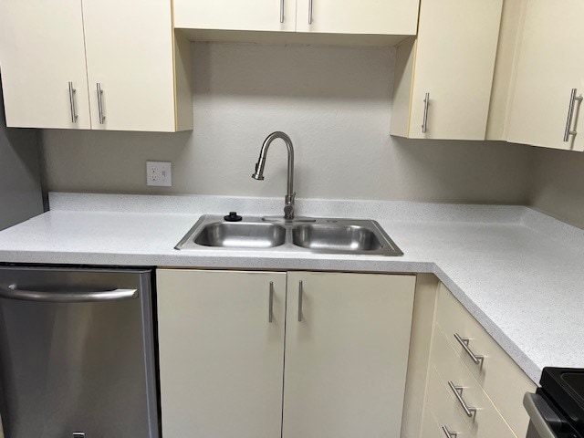 KItchen - 345 Lakepointe Dr