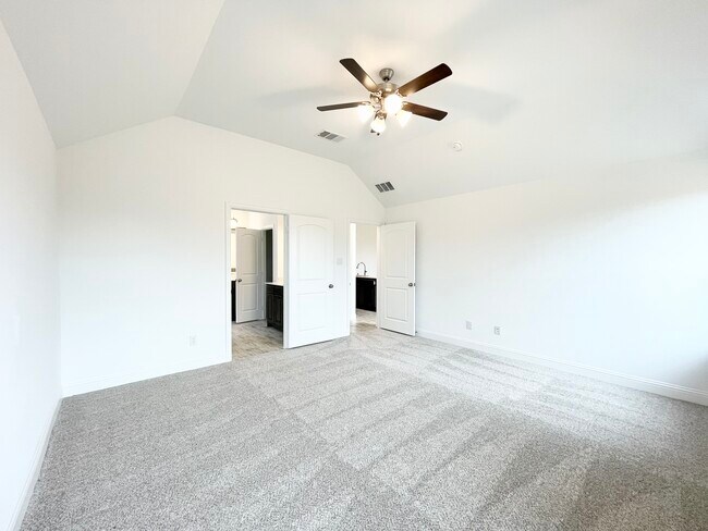Building Photo - 2914 Bobcat Dr