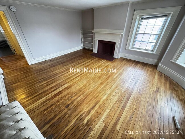 Building Photo - 77 Broadway