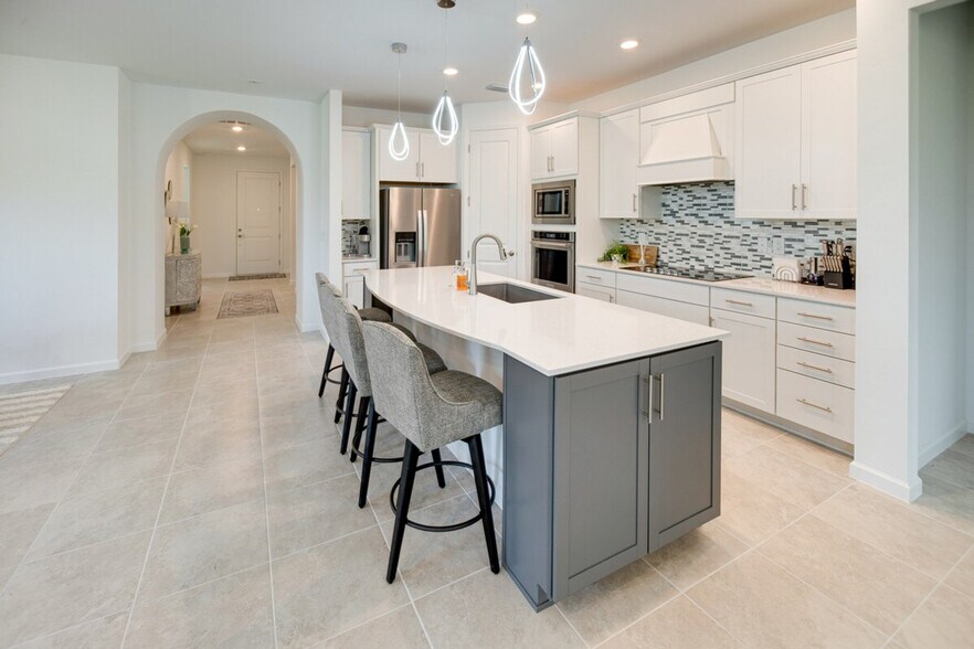 Building Photo - 17118 Oakstead Dr