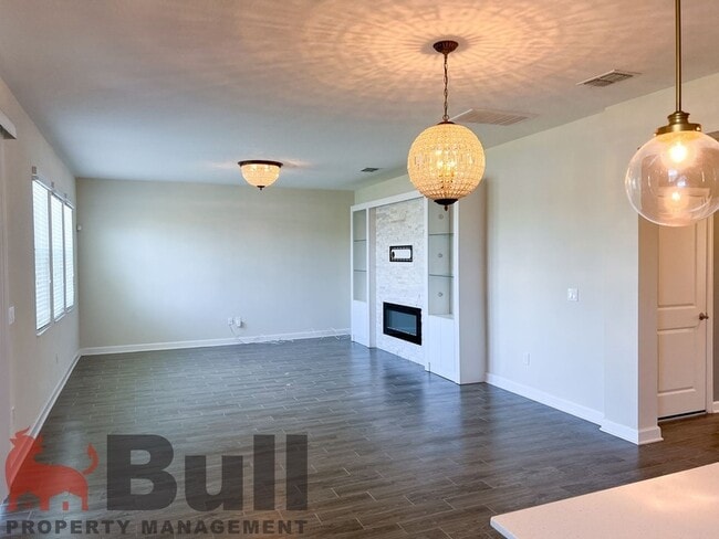 Building Photo - 10881 Longleaf Woods Dr