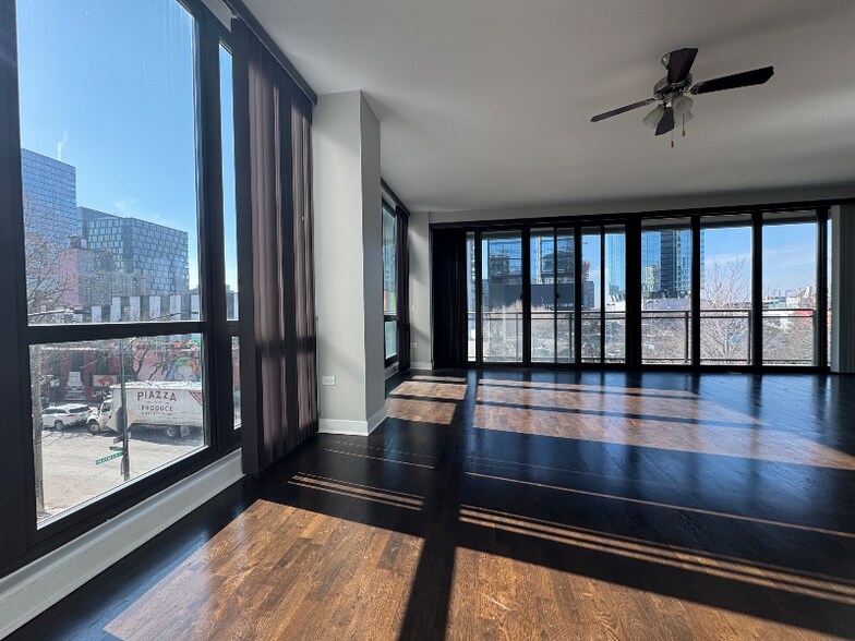 Building Photo - 708 W Wayman St