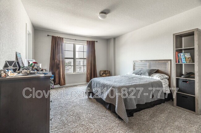 Building Photo - 709 Stonemanor Bay