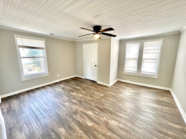 Building Photo - 3512 SW Triana Blvd