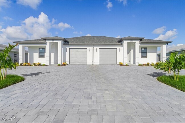 Primary Photo - 602-604 SW 8th Pl