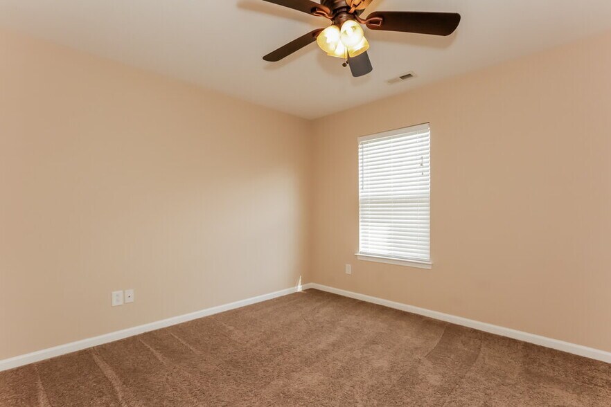 Building Photo - 4002 Chimney Wood Trail
