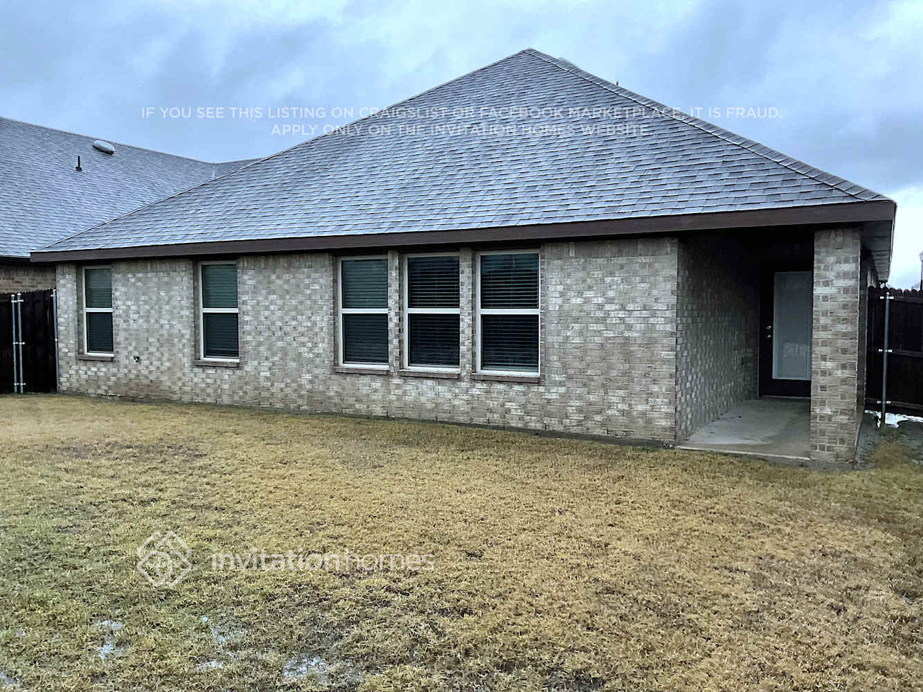 Building Photo - 3145 Overlook Dr