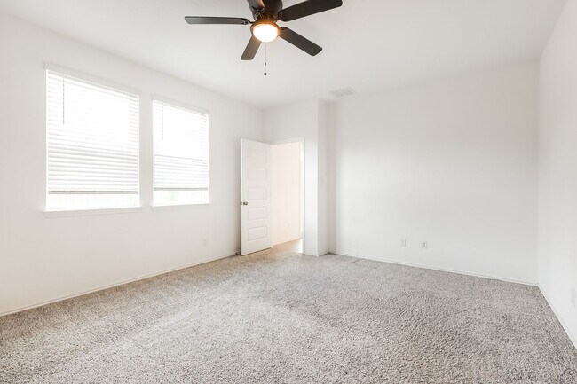 Building Photo - 13210 Hagerd Lp