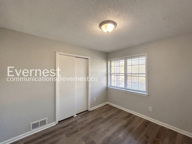 Building Photo - 4029 Socorro Dr