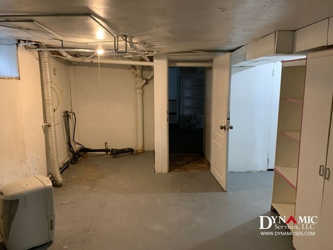 Building Photo - 4+ Bedroom, 2 Bath House By Augustana and USF