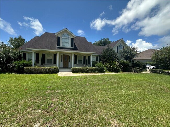 Building Photo - 119 Edge Water Dr
