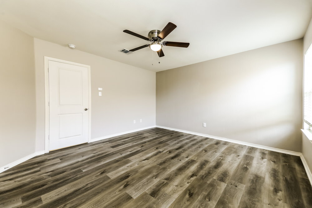 Building Photo - 710 Meadow Wood Ln