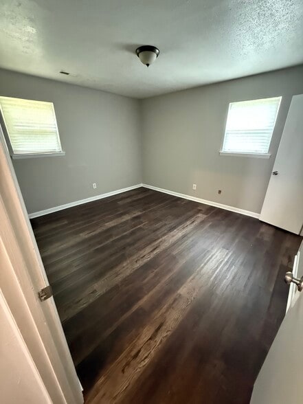 Master Bedroom 1 - 22235 Hood St