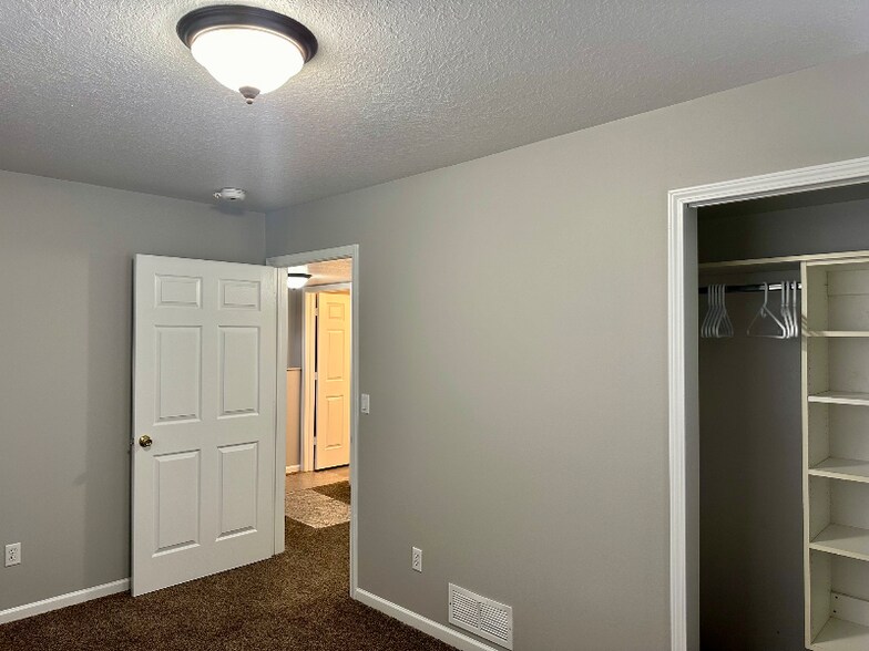 Building Photo - 939 Macon Hwy