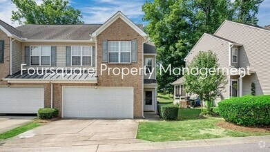 Building Photo - End Unit Townhome | Sunroom| Community Poo...