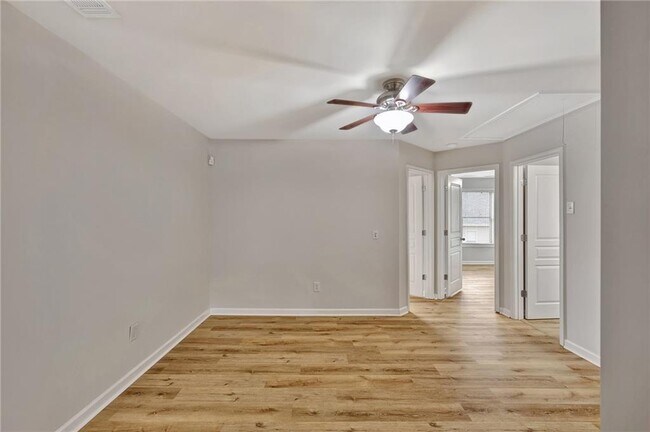 Building Photo - 2187 Oakland Grove Pl