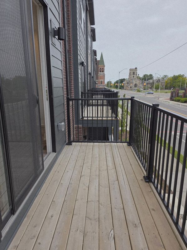 Building Photo - 3618 Trumbull