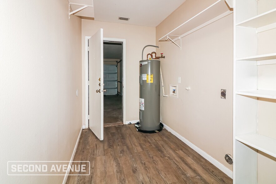 Building Photo - 7613 Timber Crest Dr