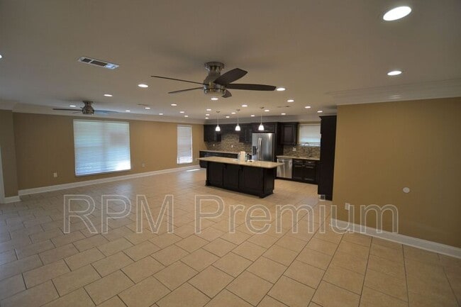 Building Photo - 3552 Platt Dr