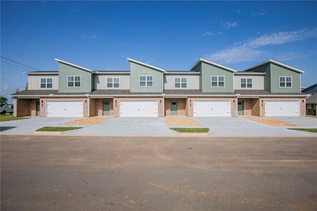 Building Photo - 907 Seaborn Way