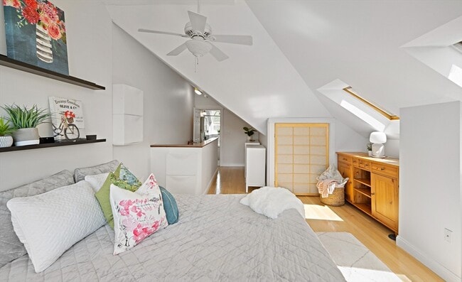 Building Photo - 32 Harvard St