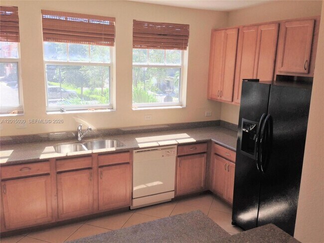 Building Photo - 690 Amador Ln