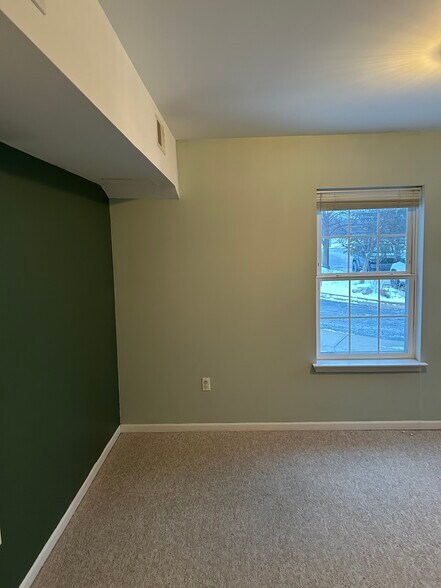 Building Photo - 2269 S Main St