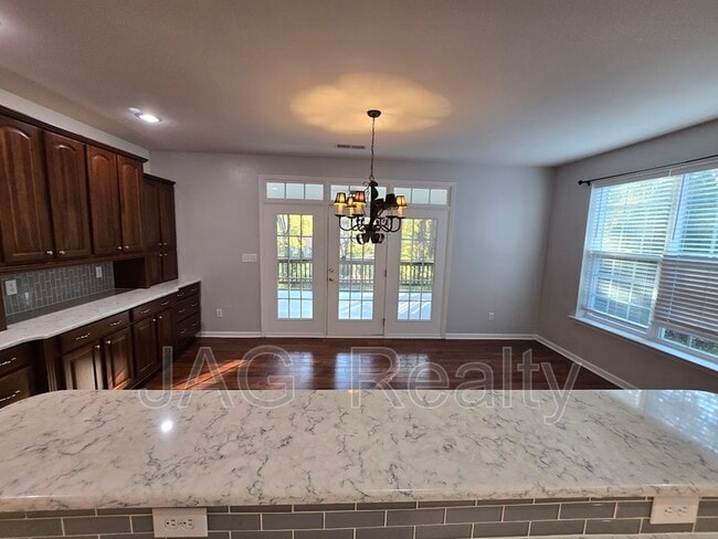 Building Photo - 3084 Sycamore Point Tr